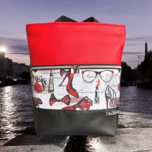 Fekete/fehér alapon piros csajos dolgok/piros