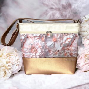 Rosegold/bézs virágok/selyemfényű törtfehér