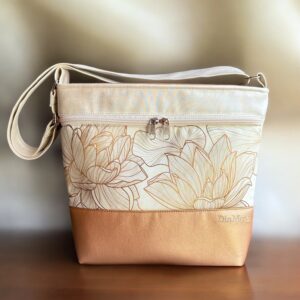 Rosegold/nyomtatott lótusz minta/selyemfényű törtfehér