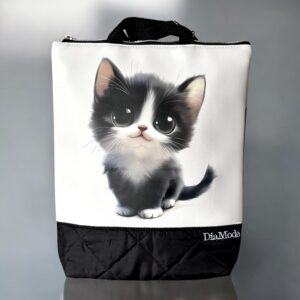 Steppelt fekete/fehér alapon kiscica