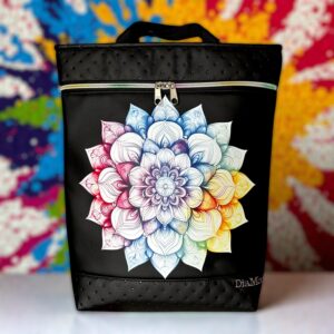 Lyukacsos fekete/fekete alapon színes mandala/lyukacsos fekete